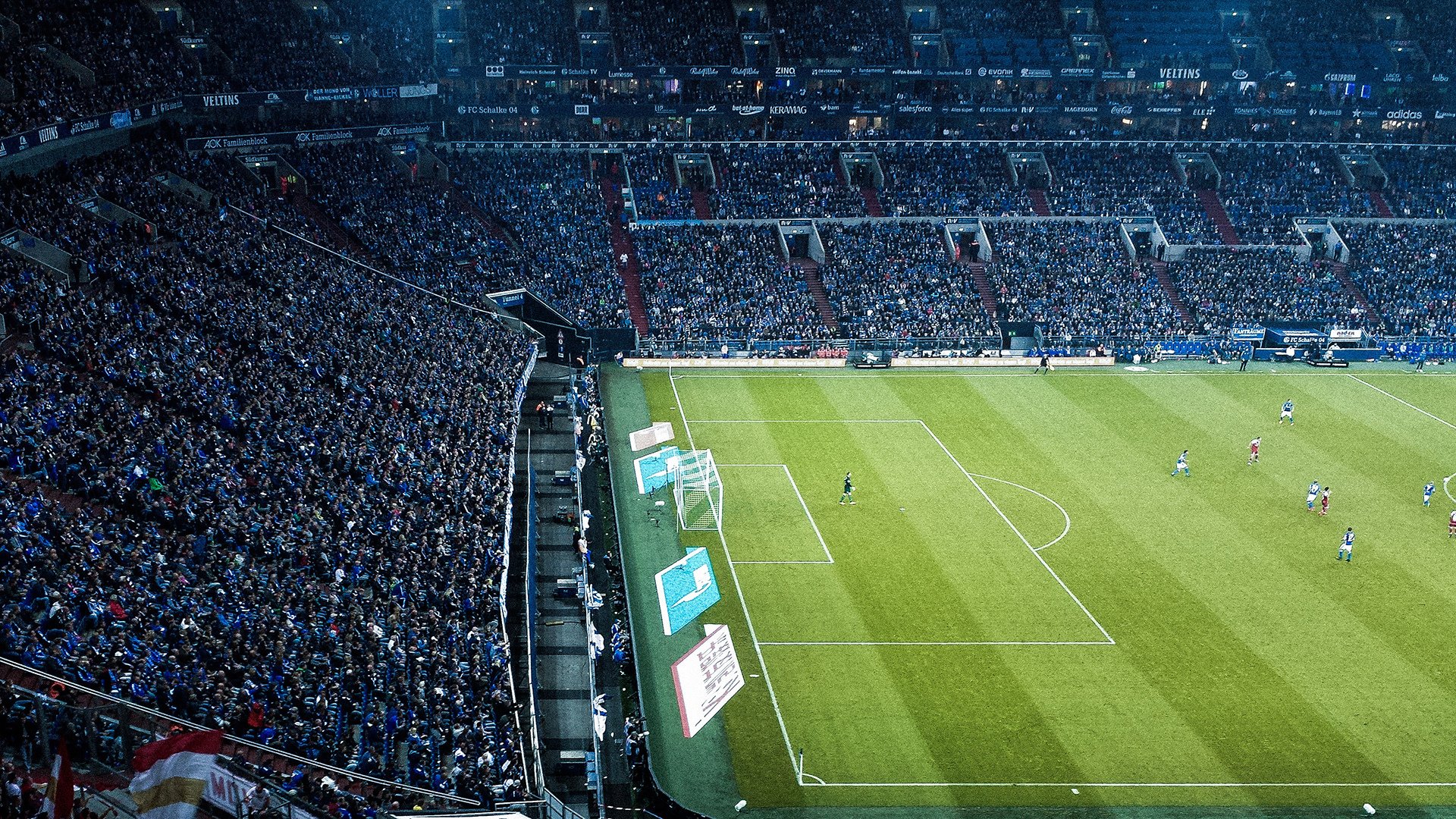 英超升班马惊艳表现引发关注，英超升班马保级成功